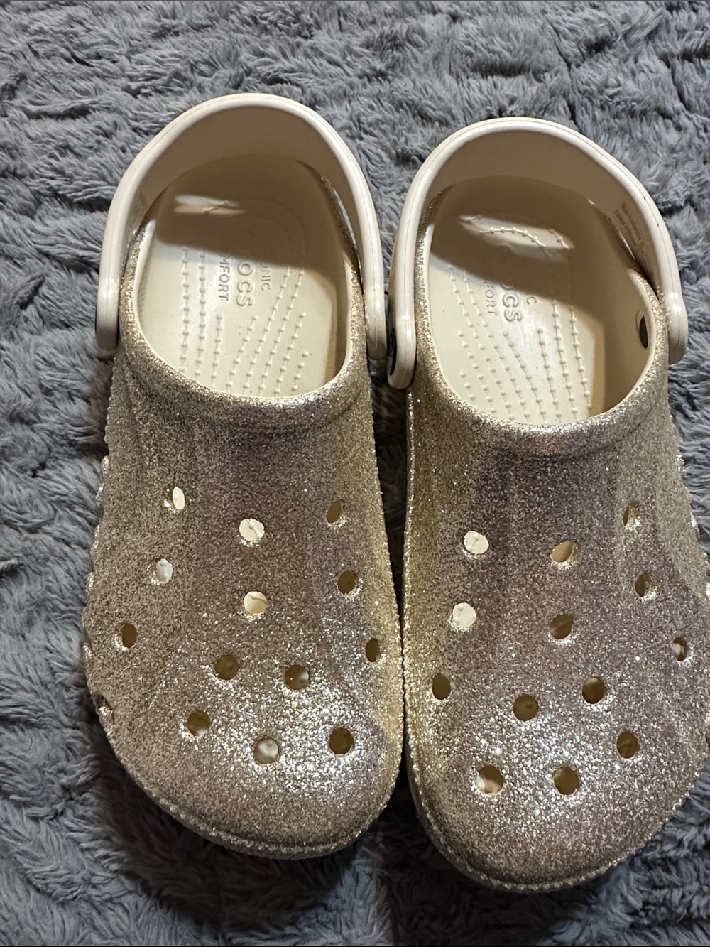 CROCS Kids Glitter Clogs in Sparkling Silver